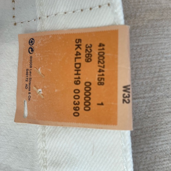 Levi Strauss white shorts - Picture 3 of 5